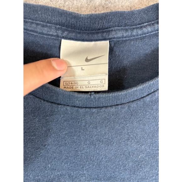 VTG Nike Center Swoosh Graphic Shirt Youth Large Navy Oval Logo Streetwear Y2K - Picture 2 of 5